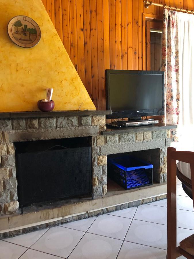 فيلا Agradable Casa Con Chimenea Interior كامبروذون المظهر الخارجي الصورة