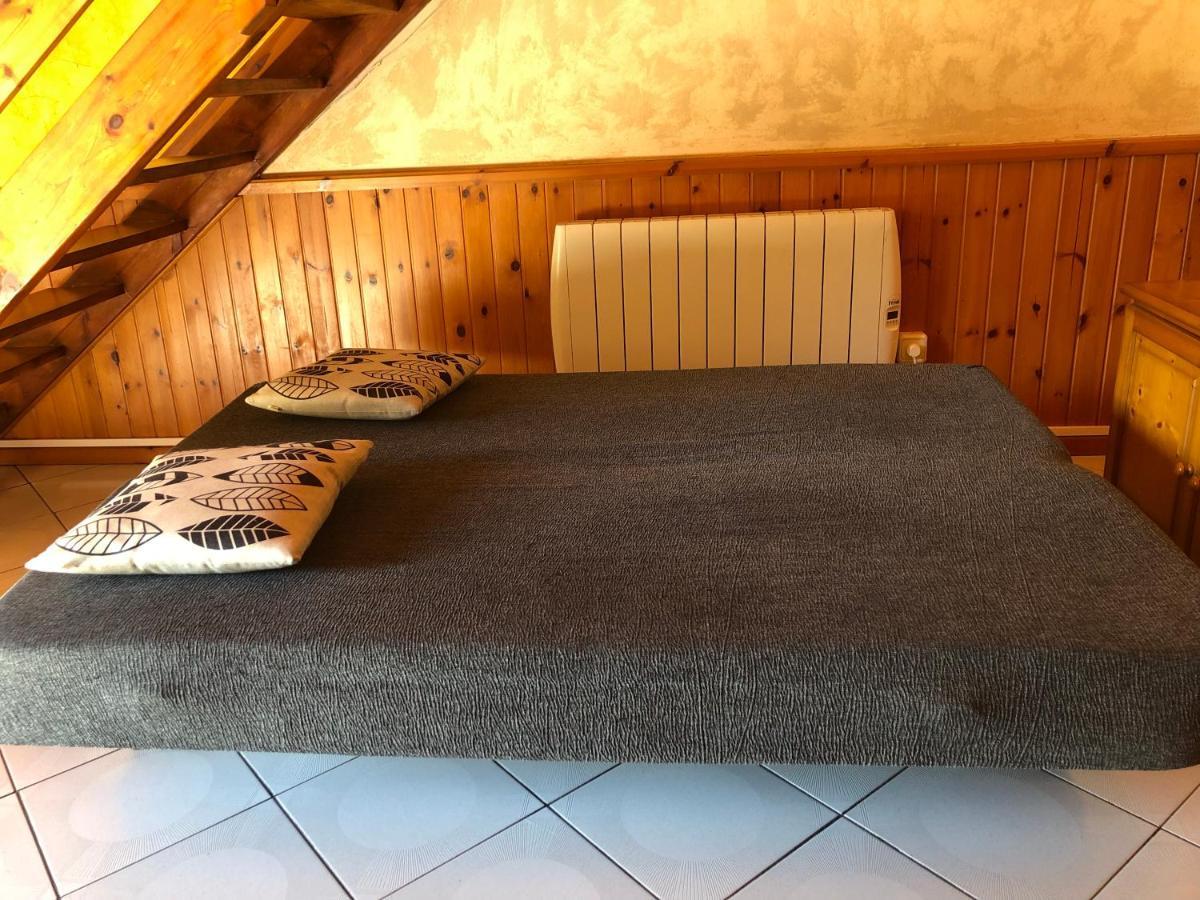 فيلا Agradable Casa Con Chimenea Interior كامبروذون المظهر الخارجي الصورة